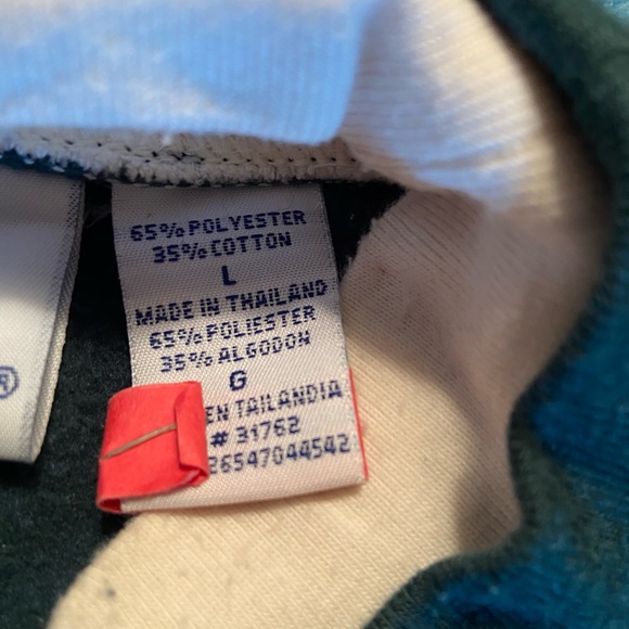 Like New Sweatshirt with Christmas Decor - Picture 4 of 4